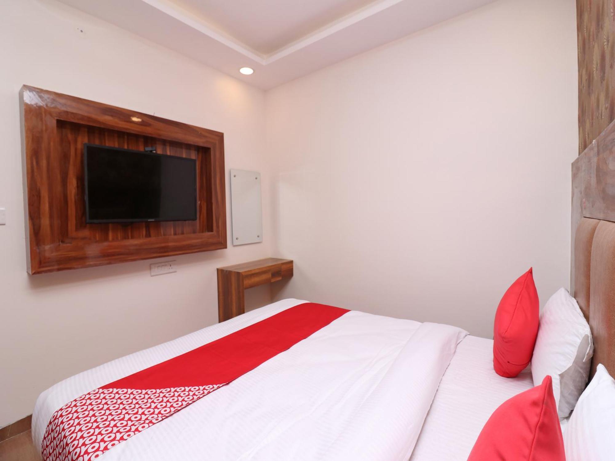 Olivia Stay New Delhi Bagian luar foto